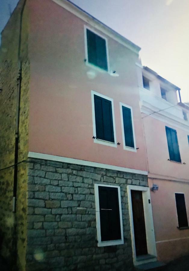 Sardegna Vicino Ad Olbia "La Casa Nel Vicolo" Villa Berchidda Eksteriør billede