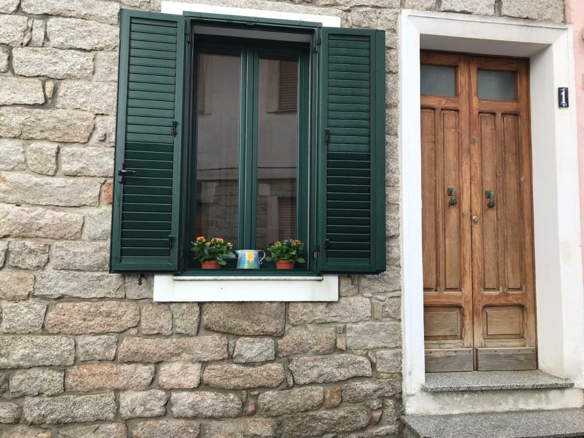 Sardegna Vicino Ad Olbia "La Casa Nel Vicolo" Villa Berchidda Eksteriør billede